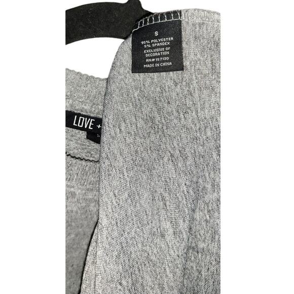 Love and Lace Knit Gray Blouse Size Small - Picture 6 of 6